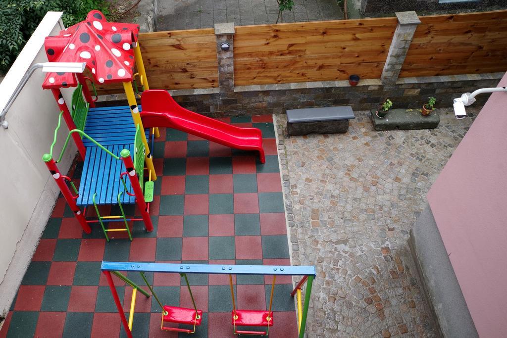 Art Guesthouse Vintage Burgas City Eksteriør billede