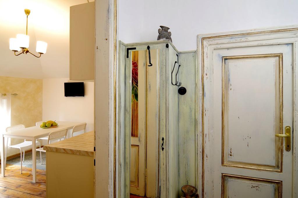 Art Guesthouse Vintage Burgas City Eksteriør billede